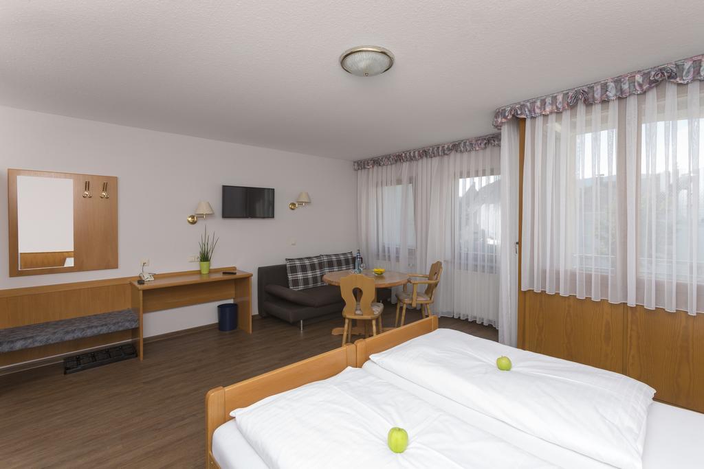 Hotel Gasthof Sonne Fridingen an der Donau Exterior photo